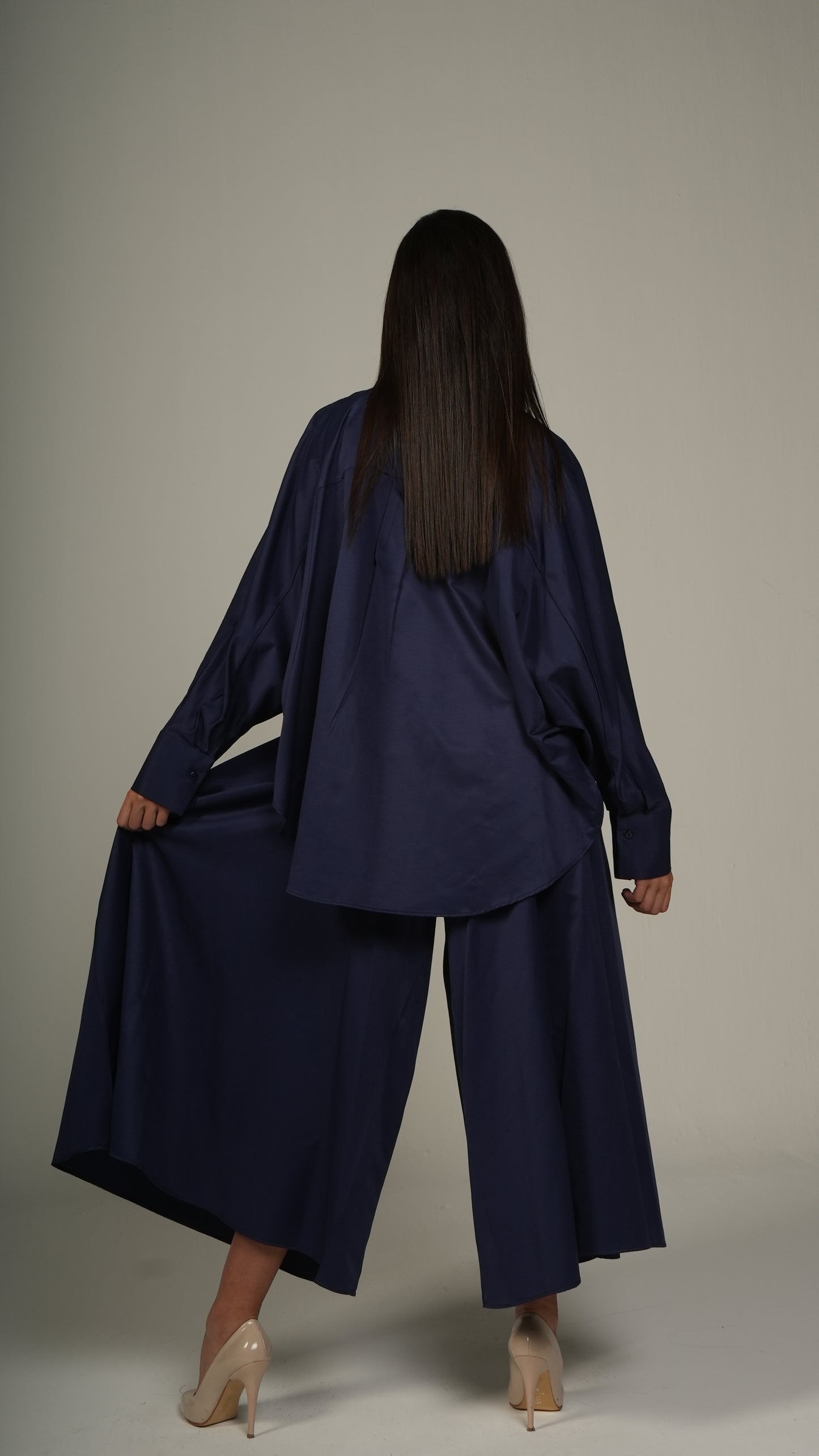 Flowy wide-leg pants and blouse