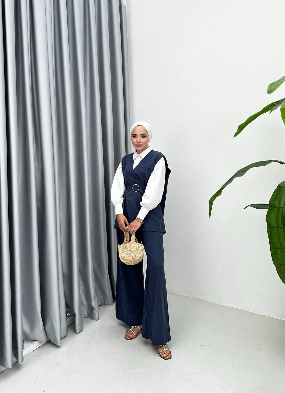 Linen vest and trousers