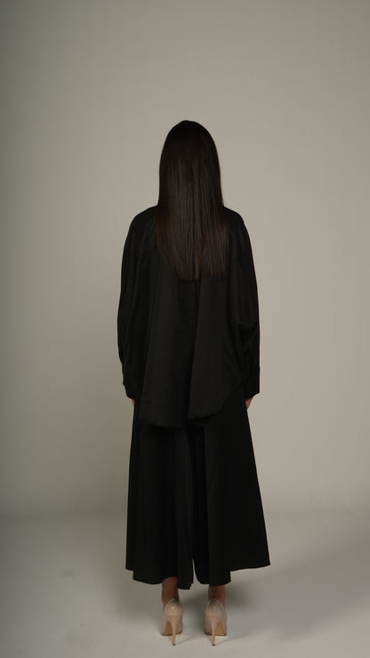 Flowy wide-leg pants and blouse